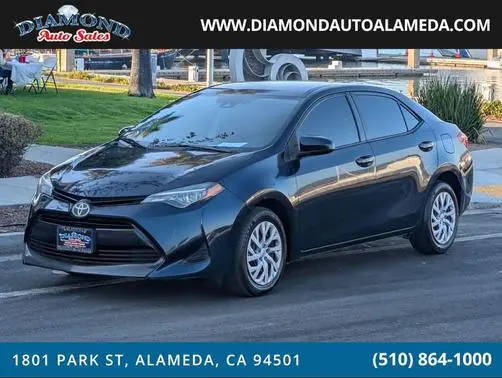 2019 Toyota Corolla LE FWD photo