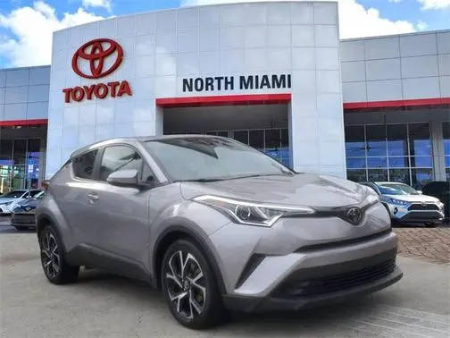 2019 Toyota C-HR XLE FWD photo
