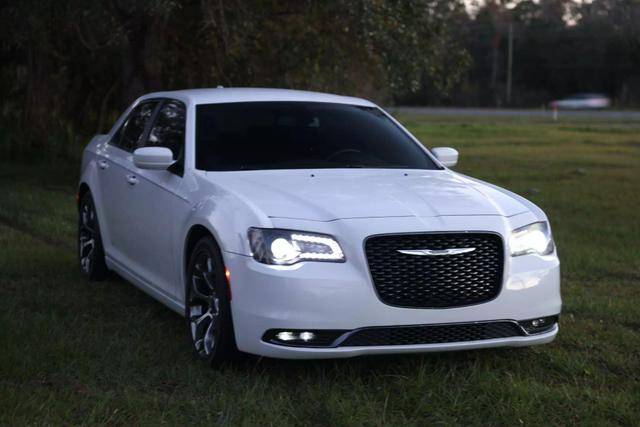 2018 Chrysler 300 300S RWD photo