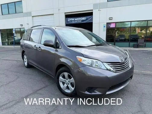 2015 Toyota Sienna LE FWD photo