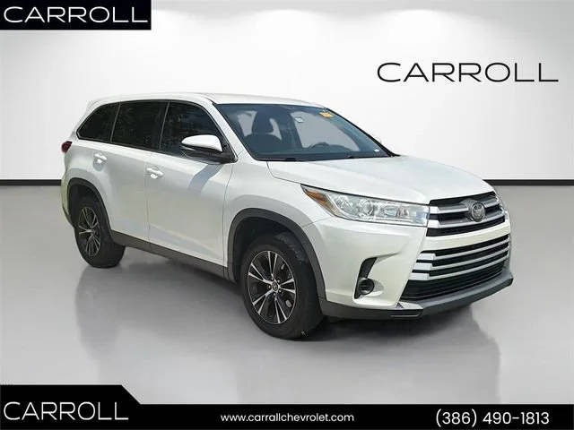 2019 Toyota Highlander LE FWD photo