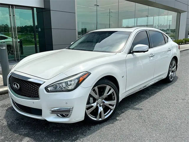 2019 Infiniti Q70L 3.7 LUXE RWD photo