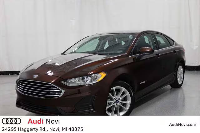 2019 Ford Fusion SE FWD photo
