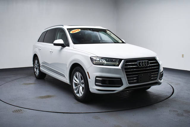 2019 Audi Q7 Premium Plus AWD photo