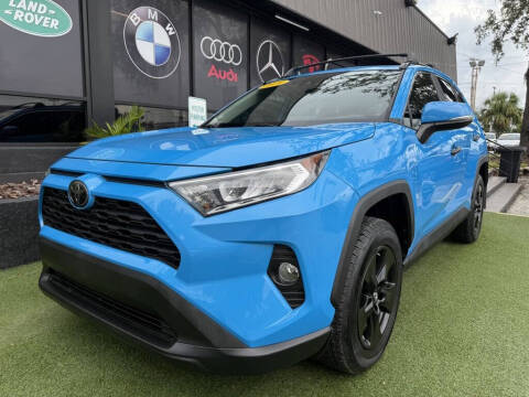 2019 Toyota RAV4 XLE FWD photo