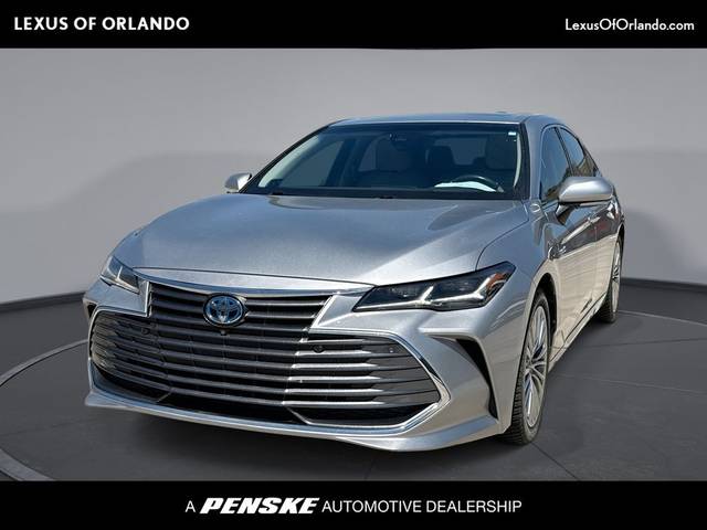 2019 Toyota Avalon Hybrid Limited FWD photo