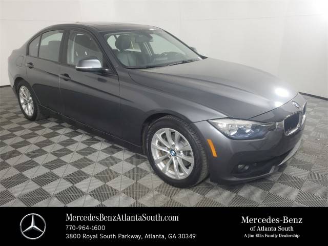 2016 BMW 3 Series 320i RWD photo