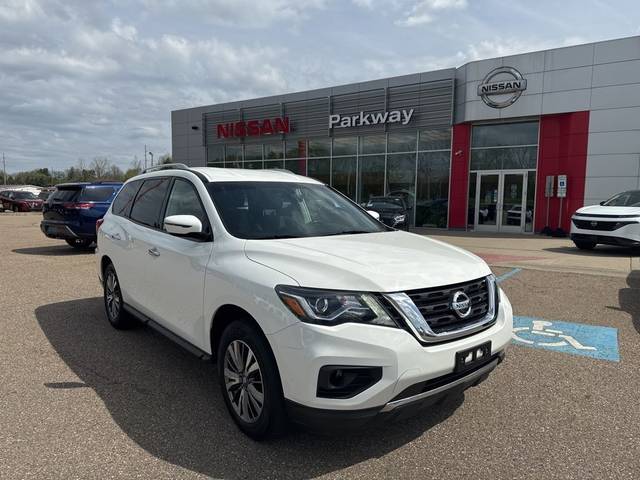 2018 Nissan Pathfinder SV 4WD photo