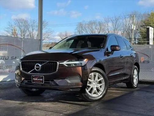 2018 Volvo XC60 Momentum AWD photo