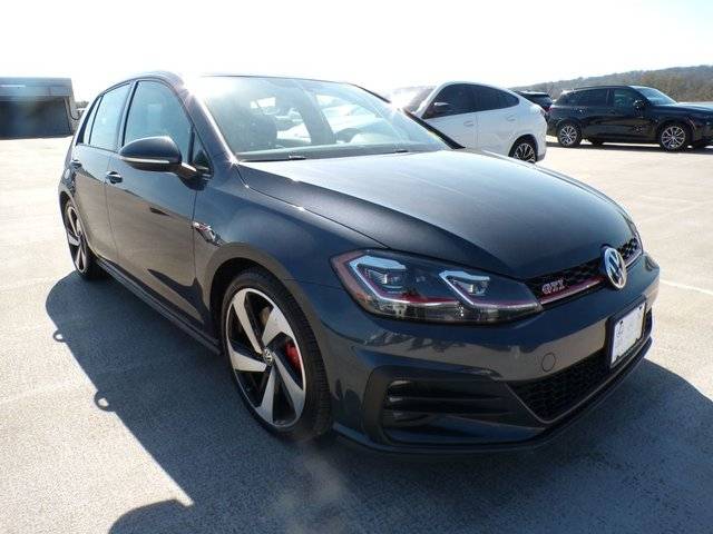 2019 Volkswagen Golf GTI SE FWD photo