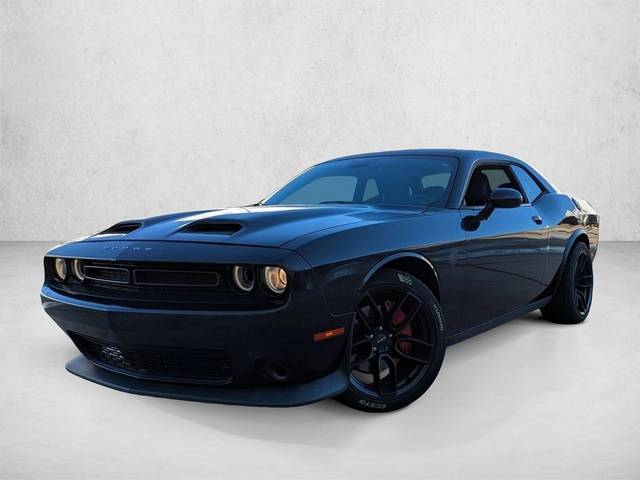 2015 Dodge Challenger SXT Plus RWD photo