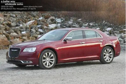 2018 Chrysler 300 Limited RWD photo