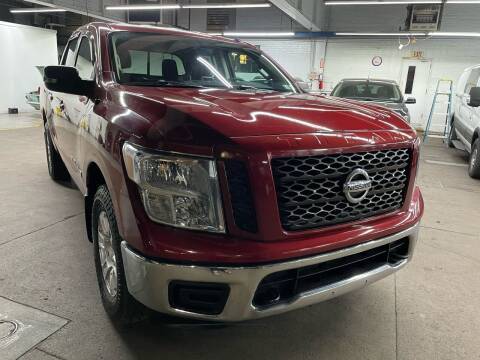 2019 Nissan Titan SV 4WD photo