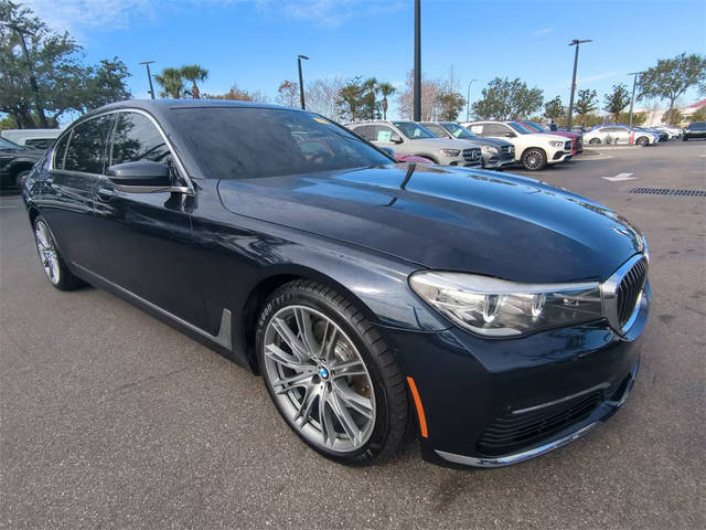 2019 BMW 7 Series 740i RWD photo