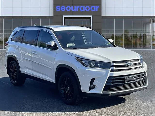 2019 Toyota Highlander SE AWD photo