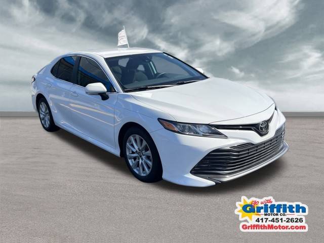 2019 Toyota Camry LE FWD photo