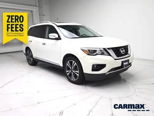 2019 Nissan Pathfinder Platinum FWD photo