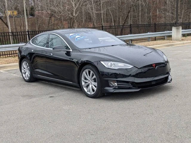 2015 Tesla Model S 85D AWD photo