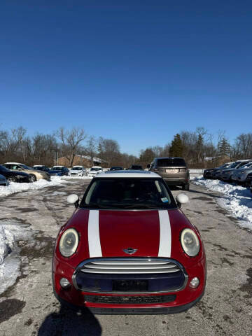 2015 MINI Hardtop 2 Door FWD photo