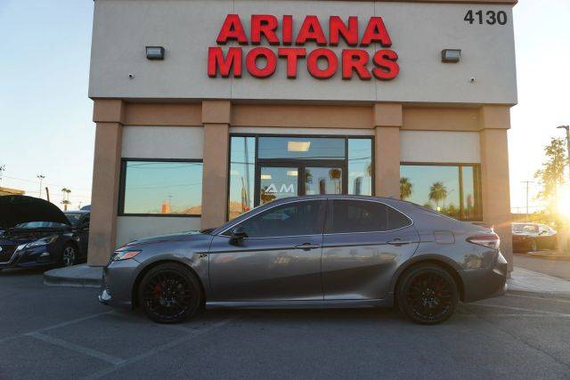 2019 Toyota Camry SE FWD photo