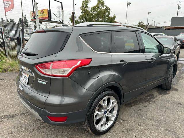 2016 Ford Escape Titanium FWD photo