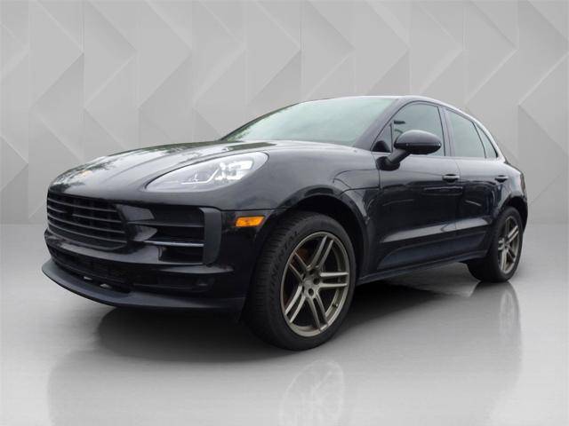 2019 Porsche Macan  AWD photo