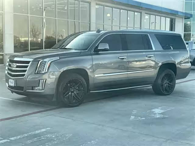 2019 Cadillac Escalade ESV Luxury 4WD photo