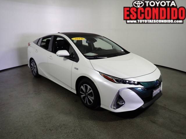 2019 Toyota Prius Prime Advanced FWD photo