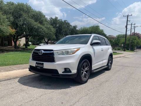 2016 Toyota Highlander XLE FWD photo