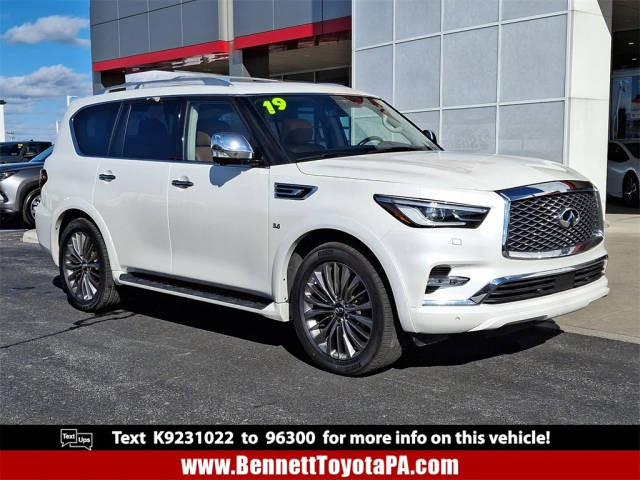 2019 Infiniti QX80 LUXE 4WD photo