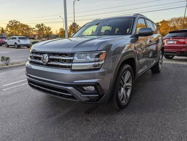 2019 Volkswagen Atlas 3.6L V6 SEL R-Line AWD photo