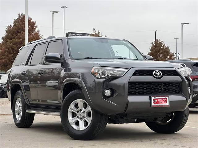 2019 Toyota 4Runner SR5 RWD photo