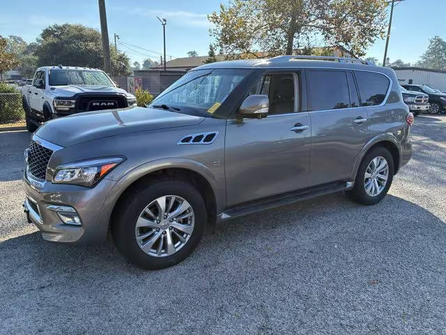 2017 Infiniti QX80 4WD photo