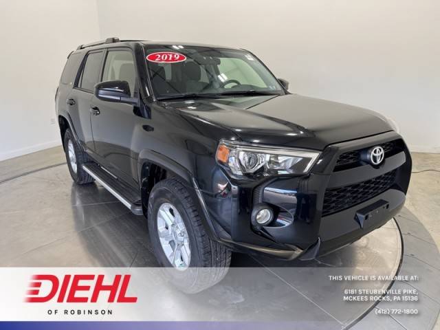 2019 Toyota 4Runner SR5 4WD photo