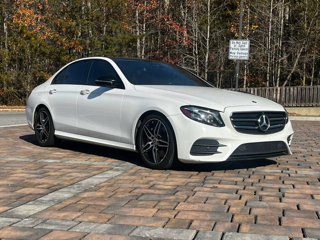 2019 Mercedes-Benz E-Class E 300 RWD photo