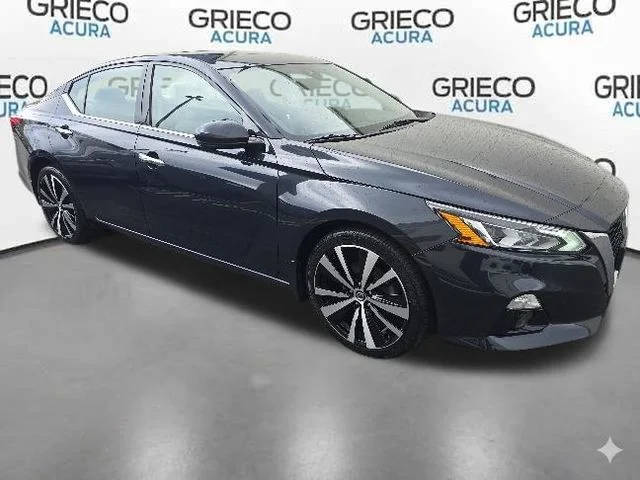 2019 Nissan Altima 2.5 Platinum AWD photo