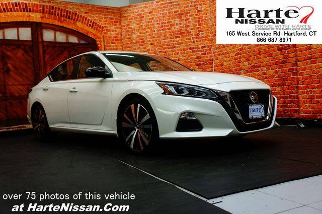 2019 Nissan Altima 2.5 SR FWD photo