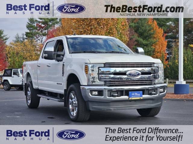 2019 Ford F-350 Super Duty LARIAT 4WD photo