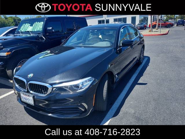 2019 BMW 5 Series 530e iPerformance RWD photo