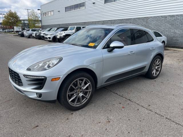 2016 Porsche Macan S AWD photo