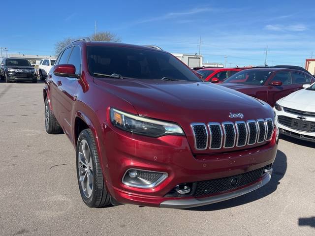 2019 Jeep Cherokee Overland 4WD photo