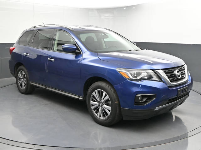 2018 Nissan Pathfinder SV 4WD photo