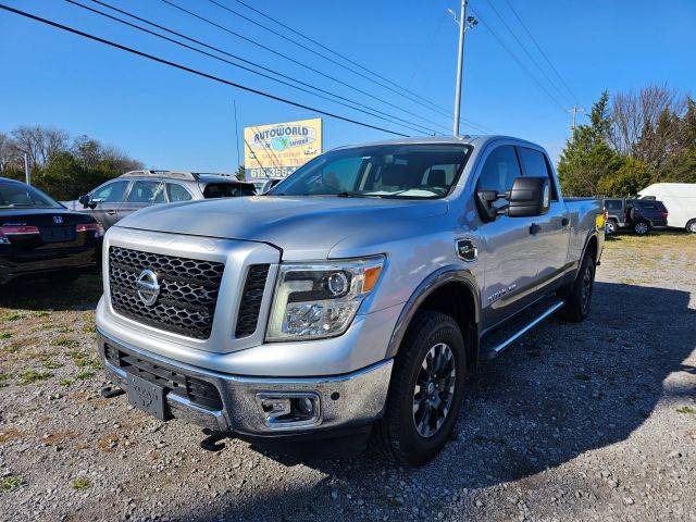 2019 Nissan Titan XD PRO-4X 4WD photo