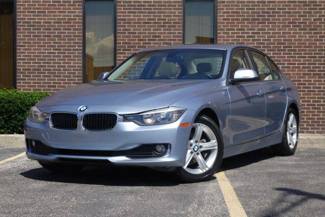 2015 BMW 3 Series 320i RWD photo
