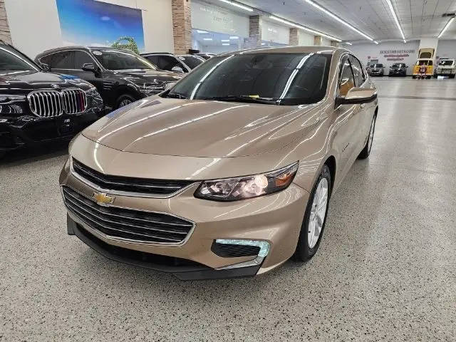 2018 Chevrolet Malibu LT FWD photo