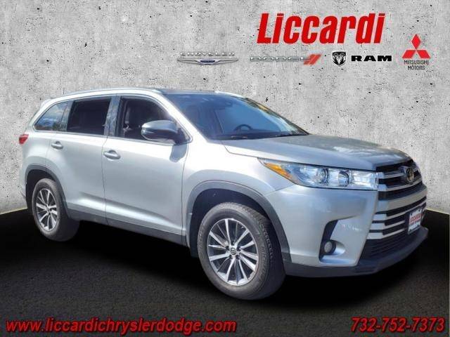 2019 Toyota Highlander XLE AWD photo