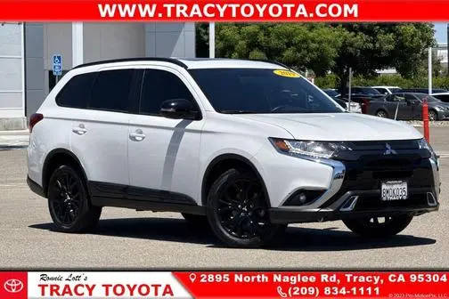 2019 Mitsubishi Outlander LE 4WD photo
