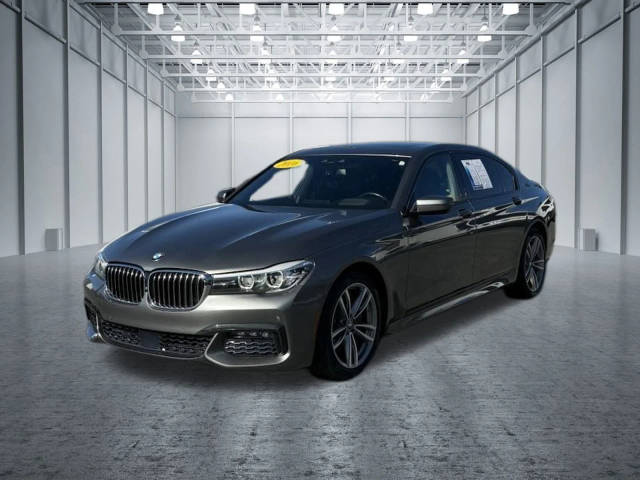 2016 BMW 7 Series 740i RWD photo