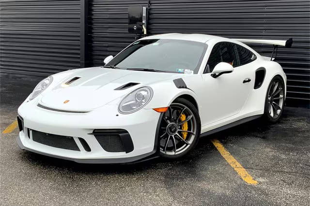 2019 Porsche 911 GT3 GT3 RS RWD photo