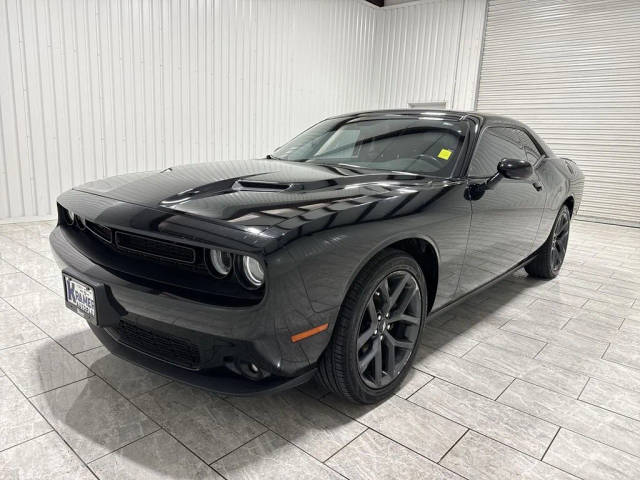 2019 Dodge Challenger SXT RWD photo